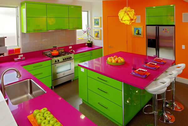 cozinha pequena colorida