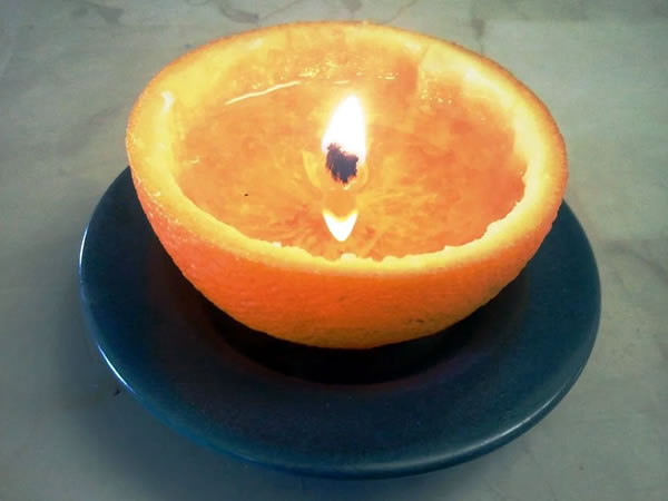 DIY - Aprenda a fazer uma vela com casca de laranja