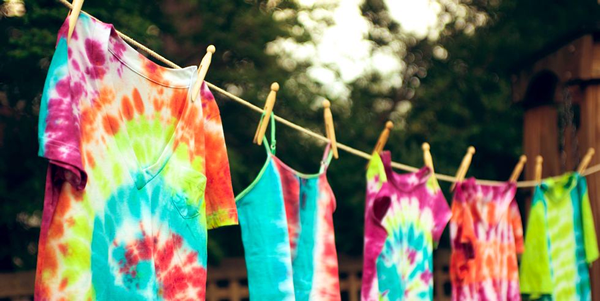Como fazer tie dye - roupas prontas