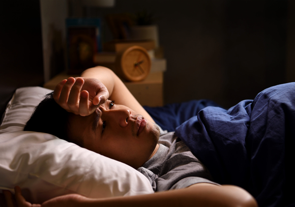Por que problemas financeiros afetam o sono - capa